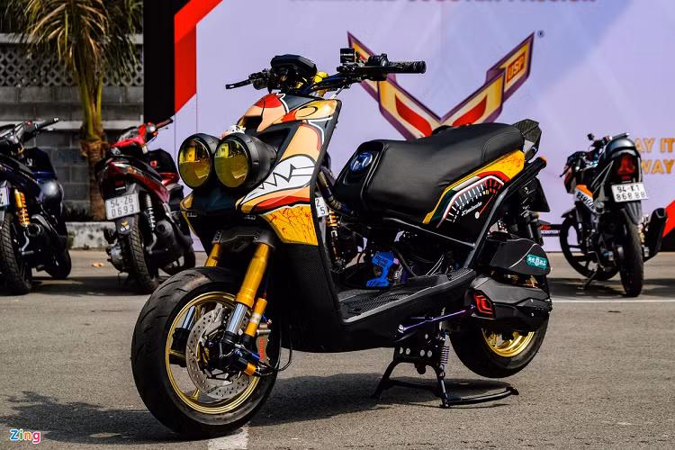 Dan choi Sai Gon do xe ga Yamaha BWS hon 200 trieu