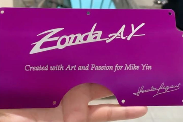 Bản thân Mike cũng là một "fan cứng" của thương hiệu siêu xe Pagani. Trước chiếc Zonda AY mới, Mike đã sở hữu ít nhất 6 chiếc siêu xe Pagani khác. Chiếc Pagani Zonda AY của Mike đặt hàng được phát triển dựa trên Zonda F Roadster nhưng có thêm gói phụ kiện khí động học.