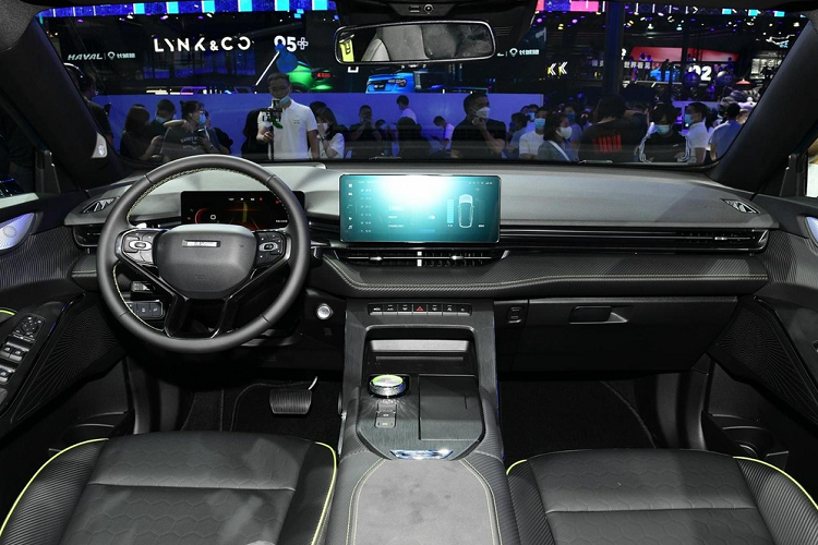 Mặc dù Haval H6S hoàn toàn mới có tên gọi giống như một bản nâng cấp của dòng H6, thiết kế của hai mẫu xe có sự khác nhau lớn. Theo nhà sản xuất, hai mẫu xe thậm chí còn không chia sẻ sự tương đồng về cấu trúc.