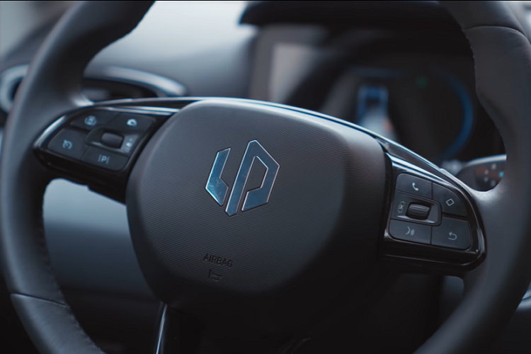 Nhìn chung, thông số kỹ thuật của T03 tương đối là tốt, nhưng chúng không phải là “vô địch” so với các đối thủ cùng tại thị trường Trung Quốc khác.