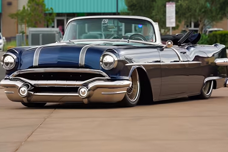 Ngoài những điểm đáng nói đến này, “The Chief” thực sự là trông rất đẹp và nổi bật khỏi đám đông, xứng đáng với cái giá xe Pontiac Star Chief 1956 triệu USD.