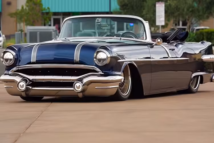 Ngoài những điểm đáng nói đến này, “The Chief” thực sự là trông rất đẹp và nổi bật khỏi đám đông, xứng đáng với cái giá xe Pontiac Star Chief 1956 triệu USD.