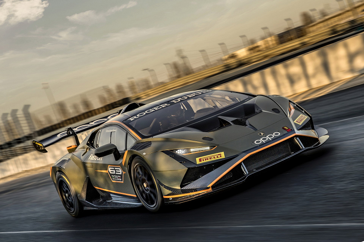 Kể từ khi ra mắt vào năm 2014, Lamborghini đã xuất xưởng hơn 400 chiếc Huracan Super Trofeo các phiên bản. Con số này sẽ còn tăng thêm lên hơn 500 chiếc khi đội đua Lamborghini Squadra Corse tiếp tục sử dụng mẫu xe này trong các chặng đua sắp tới.