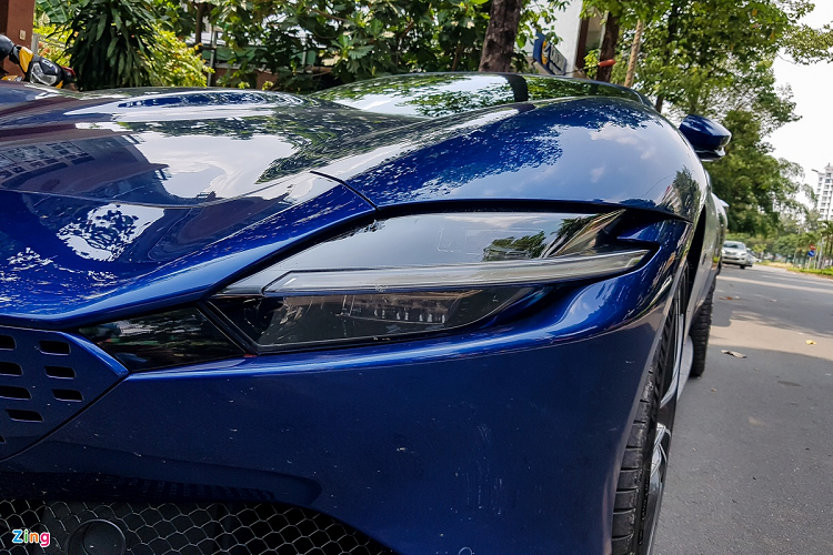 Xe cũng sở hữu thiết kế đèn LED mềm mại hơn với dải LED định vị ban ngày chia đôi thiết kế đèn pha.