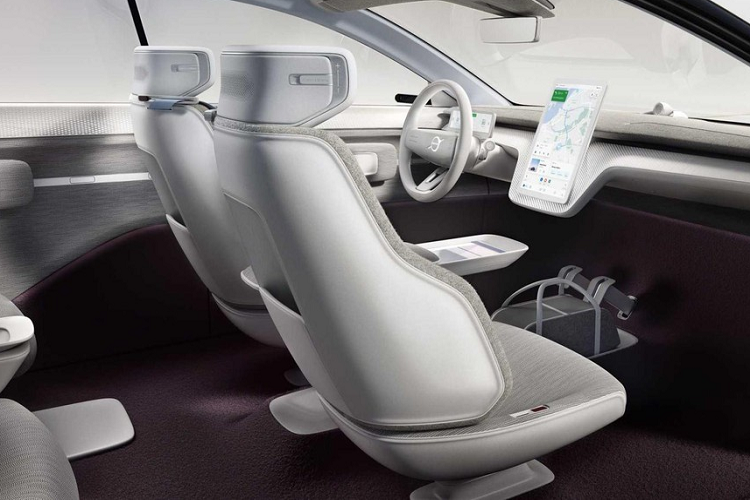 Trên thực tế, Volvo cảm thấy mẫu concept này là một bước đi rất quan trọng đối với công ty, thậm chí còn gọi chiếc Volvo Recharge Concept mới này là “tuyên ngôn cho giấc mơ điện thuần túy của Volvo Cars”.