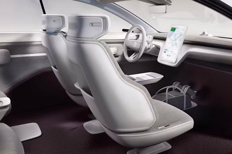 Trên thực tế, Volvo cảm thấy mẫu concept này là một bước đi rất quan trọng đối với công ty, thậm chí còn gọi chiếc Volvo Recharge Concept mới này là “tuyên ngôn cho giấc mơ điện thuần túy của Volvo Cars”.