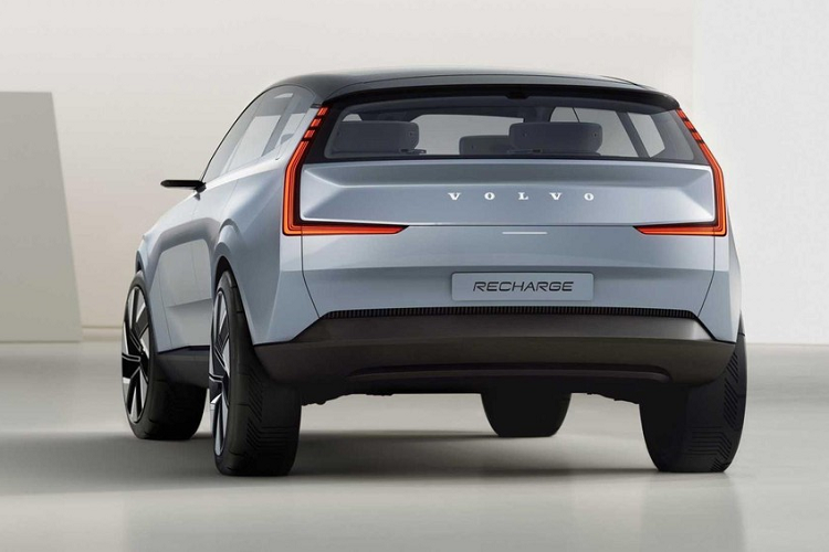 Volvo không cung cấp bất kỳ thông tin nào về hiệu suất vận hành hoặc cự li di chuyển cho mẫu concept mới này. Thay vào đó, mục đích của nó chỉ là để xem trước cho tương lai điện thuần túy của công ty từ quan điểm thiết kế.