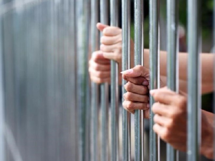 Nam tai xe xe may dam, dap hai chien si cong an o Bac Giang