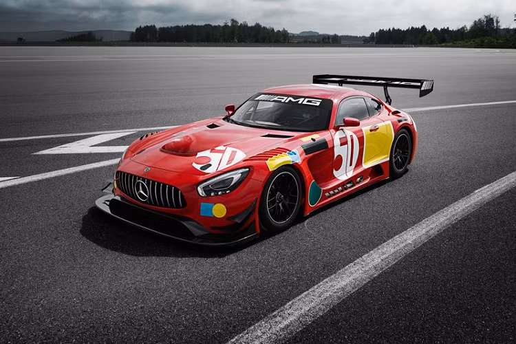 Để kỷ niệm chiến thắng quan trọng này, Mercedes đã cho ra mắt bộ ba xe đua "50 Years Legend of Spa" độc nhất vô nhị với diện mạo gợi nhớ đến chiếc 300 SEL 6.8 AMG huyền thoại của 50 năm trước.