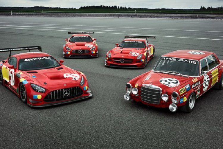 Vì quá độc đáo và ý nghĩa, giá xe Mercedes-Benz SLS AMG GT3 "50 Years Legend of Spa" được hãng bán ra lên tới 770.000 USD (khoảng 17,7 tỷ đồng), chiếc GT3 2020 và GT3 2016 có giá lần lượt là 681.000 USD và 592.000 USD (khoảng 15,7 tỷ VNĐ và 13,6 tỷ đồng).