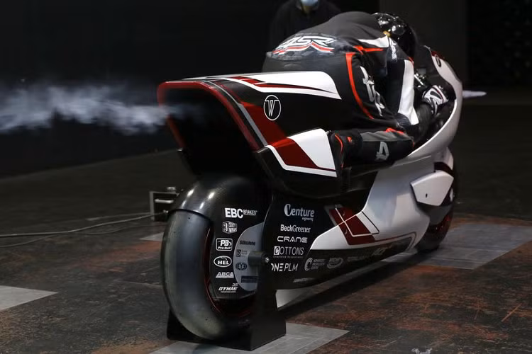 Theo White Motorcycle Con Concept, nhằm giảm tối đa trọng lượng không cần thiết cho mẫu WMC250EV, carbon là vật liệu chính được hãng này sử dụng trên xe. Nhờ đó, cân nặng của WMC250EV chạy điện hai tầng chỉ đạt khoảng 300 kg, nhẹ hơn khá nhiều so với các mẫu xe sử dụng động cơ đốt trong cùng tầm. 