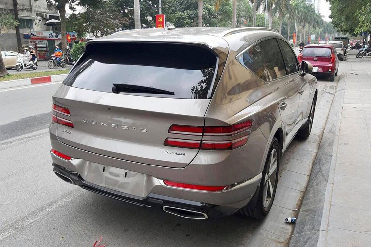 Hiện tại, phía bên TC Motor vẫn chưa đưa ra thông tin gì về sự xuất hiện của mẫu SUV hạng sang Genesis GV80 2021 tại Việt Nam dù rằng doanh nghiệp từng phân phối một vài mẫu sedan của thương hiệu sang này trong quá khứ. Vậy nên, vẫn không rõ lô xe này được nhập khẩu chính hãng hay tư nhân, bán ra rộng rãi hay lại là xe phục vụ đại sứ quán.