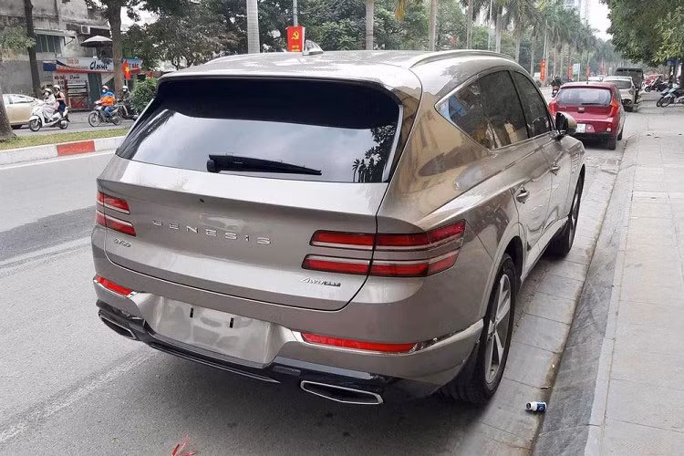 Hiện tại, phía bên TC Motor vẫn chưa đưa ra thông tin gì về sự xuất hiện của mẫu SUV hạng sang Genesis GV80 2021 tại Việt Nam dù rằng doanh nghiệp từng phân phối một vài mẫu sedan của thương hiệu sang này trong quá khứ. Vậy nên, vẫn không rõ lô xe này được nhập khẩu chính hãng hay tư nhân, bán ra rộng rãi hay lại là xe phục vụ đại sứ quán.