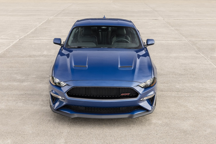 Trong năm 2022, Ford sẽ trang bị thêm một số nâng cấp hấp dẫn cho cả 2 dòng Mustang EcoBoost và Mustang GT và đáng chú ý nhất chính là Ford Mustang California Special 2022 đặc biệt.