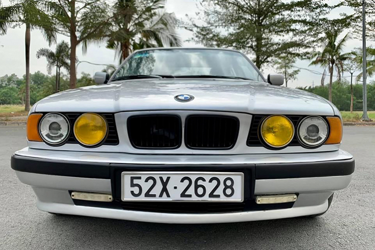 Nhìn chung, chiếc 5 Series E34 này là một chiếc “xe chơi” không dành cho số đông. Dòng xe này chỉ phù hợp với những “tay chơi” yêu thích thương hiệu xe BMW và lựa chọn nó như là một món “đồ chơi” bổ sung vào các mẫu xe đang sở hữu, làm “xe nền” để tiếp tục nâng cấp.