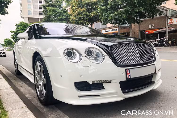 Phiên bản nâng cấp này không được can thiệp vào khối động cơ. Bentley Continental GT được trang bị cỗ máy W12 tăng áp kép có dung tích 6.0 lít, sản sinh công suất tối đa 552 mã lực tại vòng tua máy 6.100 vòng/phút và mô-men xoắn cực đại đạt mức 650 Nm tại dải vòng tua 1.600 – 6.100 vòng/phút. Nhờ hệ thống dẫn động 4 bánh và hộp số tự động 6 cấp, chiếc xe sang này có thể tăng tốc từ 0-100 km/h trong vòng 4,8 giây và có tốc độ tối đa 318 km/h.