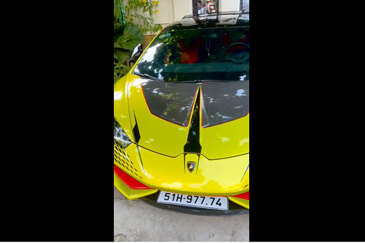 Siêu xe Lamborghini Huracan LP610-4 của vợ chồng kinh doanh mỹ phẩm tại quận 7 sử dụng khối động cơ V10, dung tích 5.2 lít sản sinh công suất tối đa 618 mã lực và mô-men xoắn cực đại đạt 575,5 Nm, lý do cho sự khác biệt này đến từ ống xả độ Ryft giúp xe tăng công lực thêm 17 mã lực ở công suất và 15,5 Nm ở mô-men xoắn cực đại. 