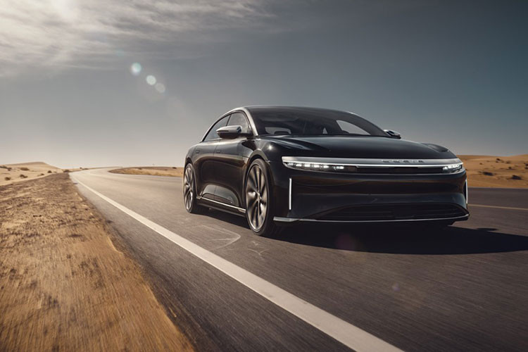 Chỉ vài ngày sau khi bắt đầu quá trình sản xuất chiếc sedan điện Air mạnh 1.000 mã lực, nhà sản xuất Lucid Motors đã tiết lộ một số thông tin về hệ thống hỗ trợ người lái tiên tiến DreamDrive của riêng mình.