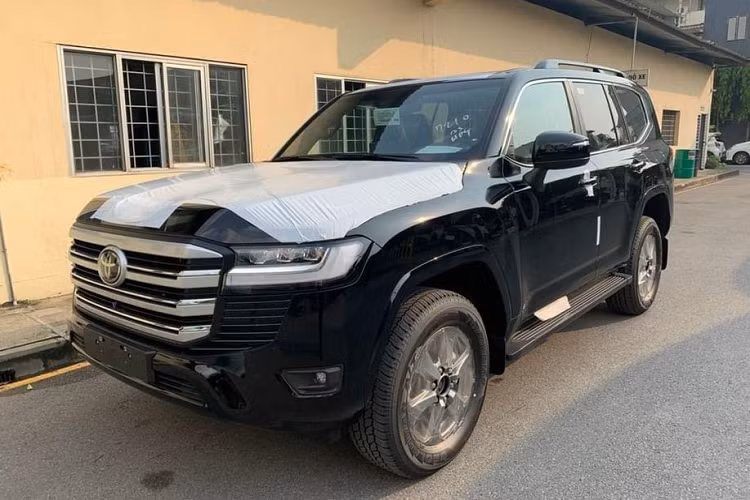 Chiếc SUV địa hình còn sở hữu bộ công nghệ an toàn chủ động Toyota Safety Sense tân tiến.