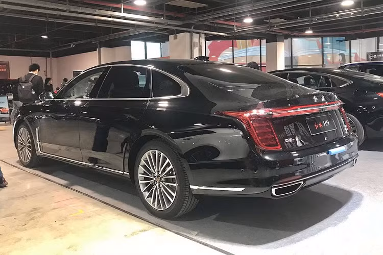 Tại Nhật Bản, hiện Toyota chưa có chiếc xe nào lớn như H9 được bán, mẫu sedan lớn nhất mà Toyota có là Toyota Avalon (dài 4.980 mm), nhưng cũng không được bán ở Nhật Bản. Xếp sau Avalon là Toyota Crown, nhỏ hơn H9, với kích thước dài x rộng x cao là 4.910 x 1.800 x 1.455 mm.