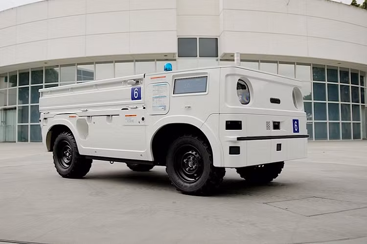 Cuộc đua để tạo ra các phương tiện tự hành chắc chắn sẽ giúp sản sinh một số cỗ máy đáng kinh ngạc trong vài năm tới. Ví dụ như mẫu xe Honda Autonomous Work Vehicle mới này(viết tắt: AWV, có nghĩa “xe làm việc tự hành”) được nhà sản xuất Nhật Bản trình làng vào năm 2018 này.