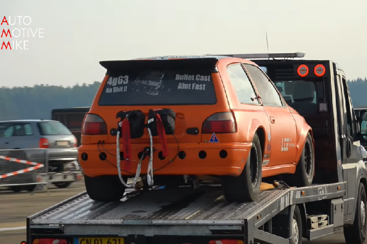 Chiec Nissan Sunny xau xi nay du suc cho sieu xe 