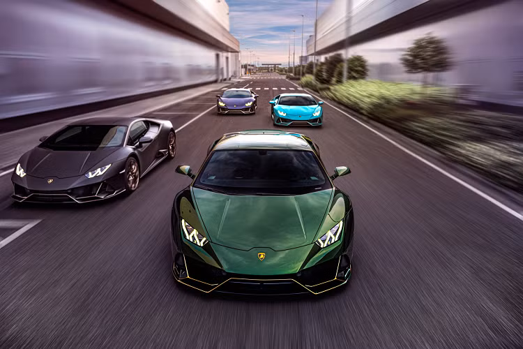 Bộ sưu tập này được thực hiện bởi bộ phận cá nhân hóa của Lamborghini là Ad Personam. 4 chủ đề của chiếc xe bao gồm Vita (Sự sống), Morte (Cái chết), Sogno (Giấc mơ) và Tempo (Thời gian) - dành cho Lamborghini Huracán Evo đặc biệt.