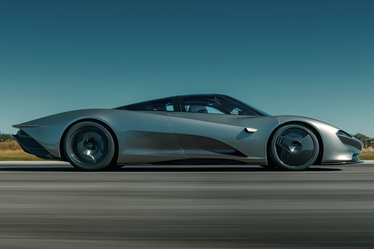 Speedtail được hãng siêu xe Anh quốc trang bị cho xe bộ mâm đúc bằng hợp kim siêu nhẹ với thiết kế đa chấu theo hình cánh quạt. Ở phía trước, bộ mâm này sẽ được trang bị thêm bộ che khí được làm bằng sợi carbon. Trước đây, kiểu thiết kế này được sử dụng trên xe đua Công thức 1 cũng như nhiều loại xe đua LM, GTE khác. Mức giá xe McLaren Speedtail tại thị trường nước ngoài rơi vào tầm 56 tỷ đồng và sẽ có giá lăn bánh hơn 120 tỷ đồng ở Đài Loan. Tại Thái Lan nó được định giá tới hơn 145 tỷ đồng.