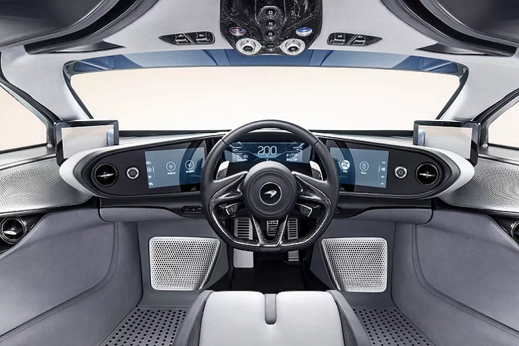 Sức mạnh kể trên cộng với trọng lượng khô chỉ 1.430 kg, McLaren Speedtail có thể tăng tốc từ 0-300 km/h trong thời gian chỉ 12,8 giây.