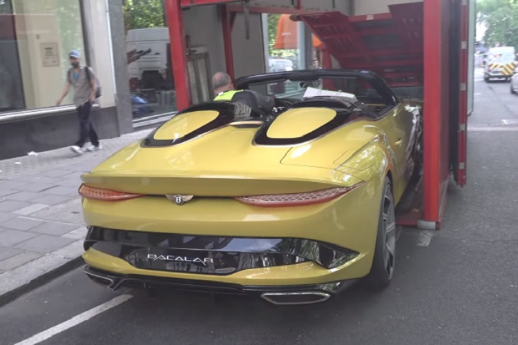 Được biết, toàn bộ 12 chiếc Bentley Bacalar hiện đều đã có chủ, với màu sơn ngoại thất cùng các chi tiết trang trí được cá nhân hóa theo ý tưởng của khách hàng, trở nên “độc nhất vô nhị” trên thế giới.