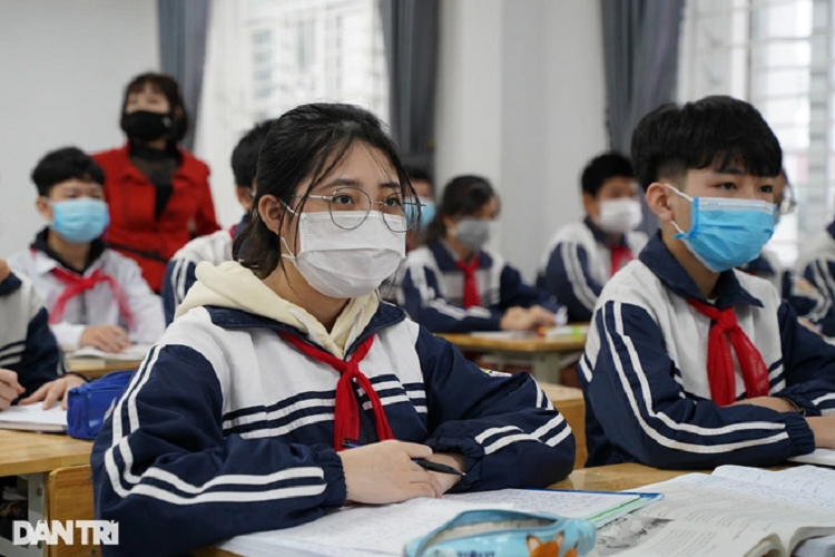 Ha Noi se cho hoc sinh cap 3 tro lai truong vao thang 12