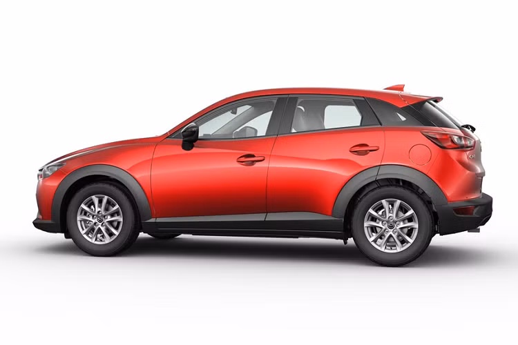 Phiên bản Maxx Sport LE có thiết kế bên ngoài tương tự các phiên bản CX-3 khác. Các điểm nhấn khác biệt nằm bên trong xe như ghế ngồi bọc da lộn kết hợp cùng các chi tiết giả da màu trắng Pure White Maztek.