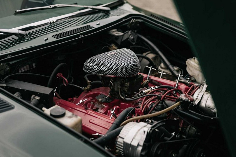 Harrah đã lái chiếc Jerrari trong vài năm. Sau này, ông ấy quyết định hoán đổi động cơ V12 của Ferrari sang một chiếc Wagoneer 1977 để ông ấy có thể đến các casino của mình mà không bị nhận ra ngay lập tức. Đối với chiếc Jerrari, ông ấy thay cho nó một động cơ V8 dung tích 5.7 lít với công suất yếu hơn.