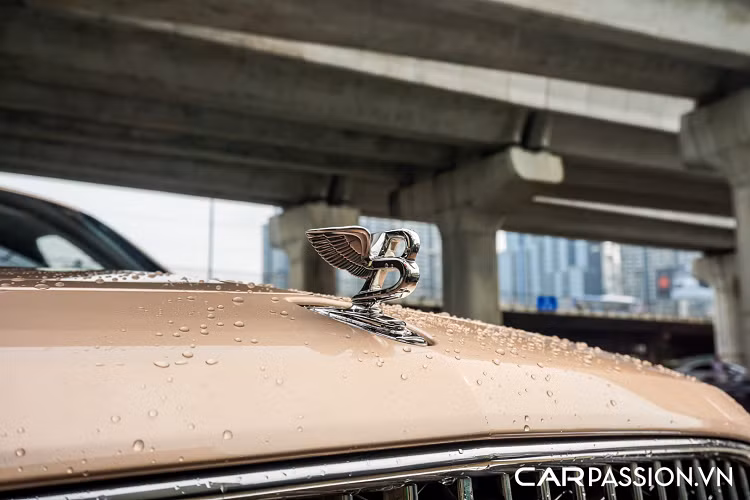 Về mặt tổng thể, Bentley Mulsanne EWB bản facelift là màn "lột xác" mạnh mẽ ở khía cạnh thiết kế với những đường nét hiện đại nhưng vẫn giữ được khí chất đặc trưng của thương hiệu xe hơi lâu đời bậc nhất trên thế giới.