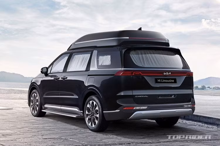 Tại thị trường Hàn Quốc, giá xe Kia Carnival bản Hi Limousine 4 chỗ mới khởi điểm từ 90,79 triệu Won (khoảng 1,75 tỷ đồng).