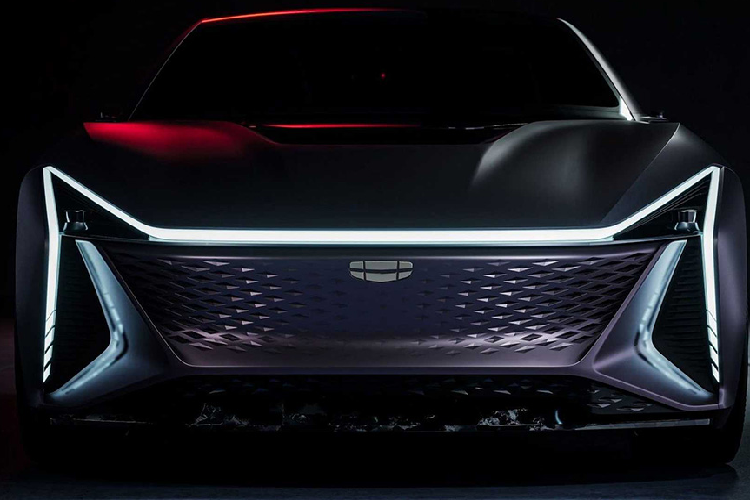 Khung gầm SEA của Geely có thể phù hợp xe từ phân khúc A cho tới E, và cung cấp cự li di chuyển lên tới 700 km với cụm pin lớn nhất. Geely hứa hẹn rằng cụm pin của họ có tuổi thọ 2 triệu km và các mẫu xe có thể trang bị từ 1 cho tới 3 mô tơ điện đối với các phiên bản hiệu suất cao.