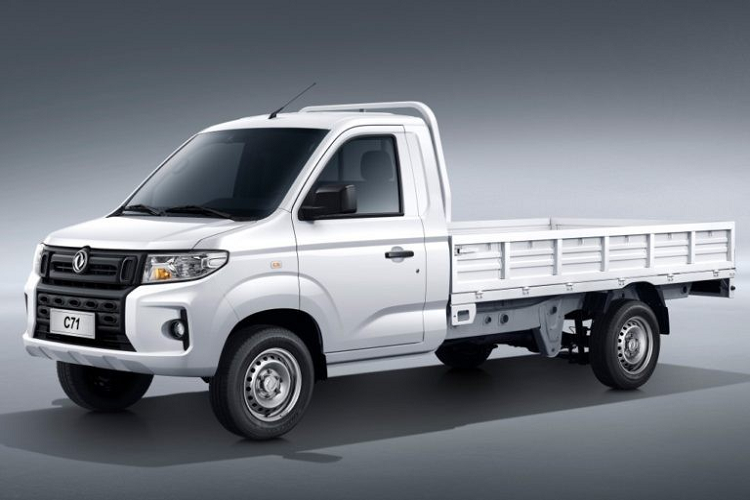 Thị trường đối với xe tải cỡ nhỏ và cỡ vừa là cực lớn ở Trung Quốc, với hàng tá nhà sản xuất cạnh tranh khách hàng. Do vậy, họ đua nhau tạo nên nhiều mẫu xe và hệ truyền động đa dạng, góp phần làm ra một thị trường phức tạp và cạnh tranh khốc liệt. Một trong những nhà sản xuất mạnh nhất của phân khúc này là Dongfeng Xiaokang, và họ mới tung ra phiên bản nâng cấp của hai mẫu xe tải bán chạy nhất gồm Dongfeng Xiaokang C71 và C72.