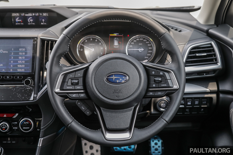 Trang bị an toàn không có sự thay đổi so với biến thể Forester 2.0iL, bao gồm 7 túi khí, hệ thống kiểm soát động lực học, phanh ABS/EBD/BA, ghế trẻ em Isofix, phanh tay điện tử, Auto Hold.