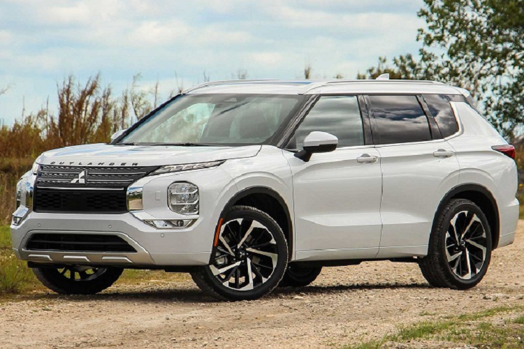 Xếp hạng này áp dụng cho các mẫu Mitsubishi Outlander 2022 mới có thông số kỹ thuật của Mỹ, bản xăng và sản xuất từ tháng 6/2021.