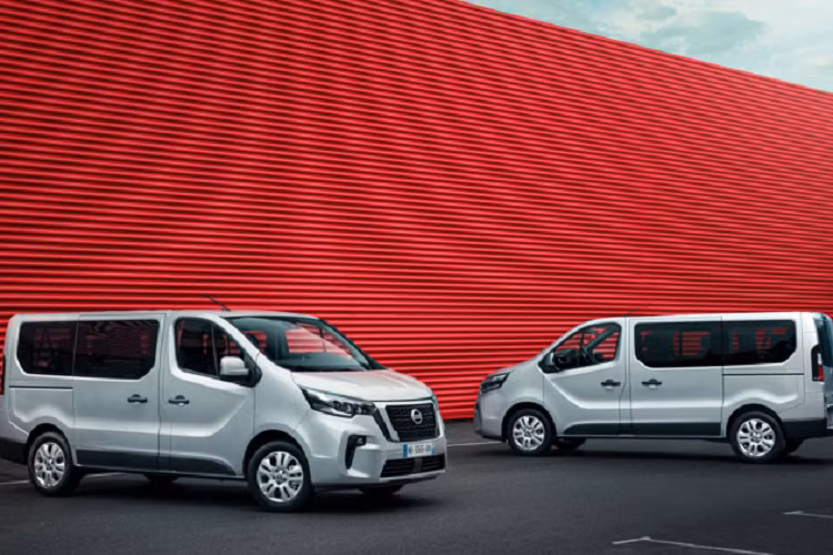 Theo dự đoán, hãng xe Nissan ít có khả năng mang dòng NV300 Combi này về phân phối tại thị trường Đông Nam Á, bao gồm cả Việt Nam. Dẫu vậy, nếu người dùng Việt có nhu cầu mua các mẫu xe đa dụng này thì có thể tìm đến Ford Tourneo hay Kia Sedona là lựa chọn thay thế.