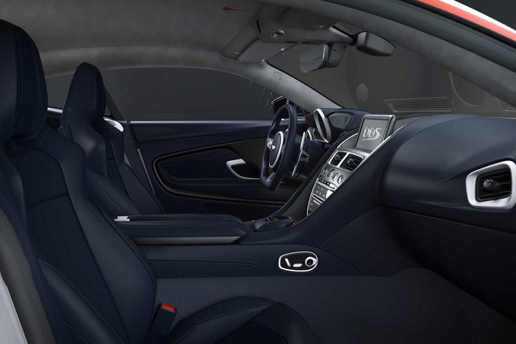 Về siêu xe Aston Martin DBS Superleggera Concorde Edition, đây là phiên bản được ra đời vào năm 2019 nhằm để kỷ niệm chuyến bay đầu tiên của máy bay siêu thanh Concorde huyền thoại được cất cánh vào 50 năm trước. Sản phẩm này là sự hợp tác của hãng xe Aston Martin cùng đại lý tại Bristol, Anh quốc giao cho bộ phận Q Division đảm trách.