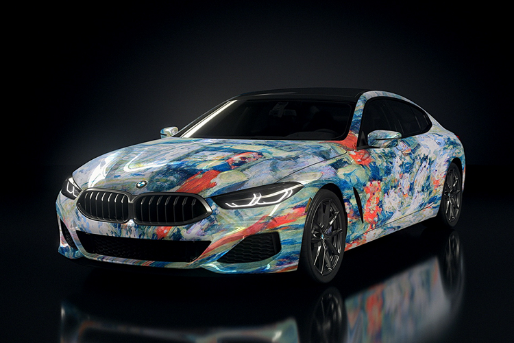Những người nghệ sỹ sáng tác đã sử dụng công nghệ trí tuệ nhân tạo “StyleGAN” mã nguồn mở của Nvidia để tham chiếu chéo hơn 50.000 hình ảnh của các tác phẩm nghệ thuật trải dài trong 900 năm lịch sử nghệ thuật và một bộ sưu tập gồm 50 tác phẩm từ các nghệ sĩ đương đại nổi tiếng và những tác phẩm mới nổi mà BMW đã ứng dụng trong hơn 50 năm qua.