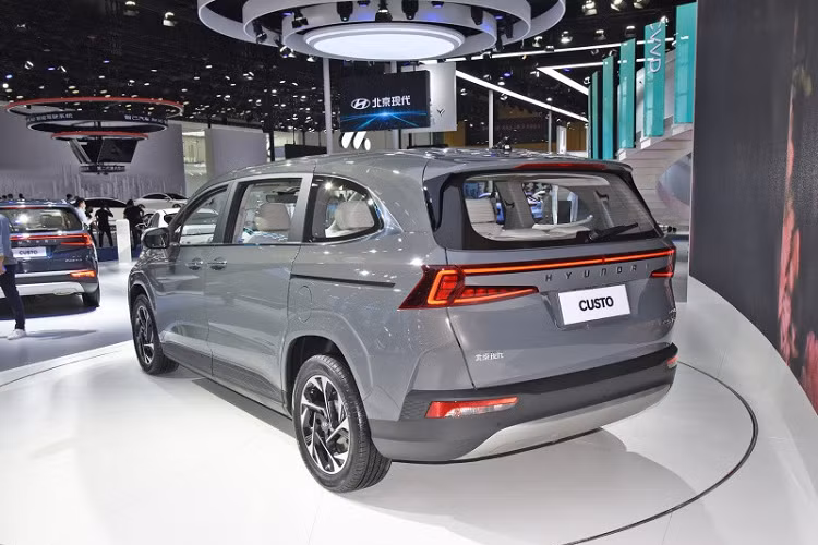 Tại thị trường Trung Quốc, mẫu MPV 6 chỗ hoặc 7 chỗ này có 2 tùy chọn động cơ. Thứ nhất là động cơ xăng 4 xi-lanh, tăng áp, dung tích 1.5L, tạo ra công suất tối đa 170 mã lực và mô-men xoắn cực đại 253 Nm.