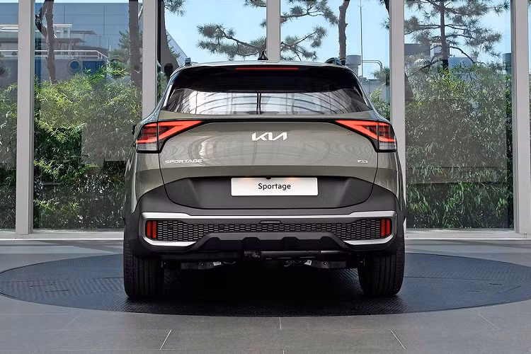 Hiện tại giá xe Kia Sportage 2022 dự kiến được phân phối tại Việt Nam từ tháng 6/2022 vẫn chưa được THACO tiết lộ.