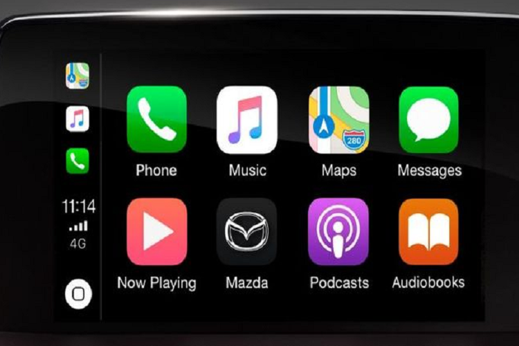 Đối với nội thất, Mazda CX-3 2021 tại Malaysia có các ghế bọc da kết hợp vải mới, ghế lái chỉnh điện 10 hướng với chức năng ghi nhớ, màn hình cụm đồng hồ TFT LCD 4,6 inch, màn hình hiển thị head-up, hệ thống điều hòa tự động một vùng và lẫy chuyển số trên vô lăng.