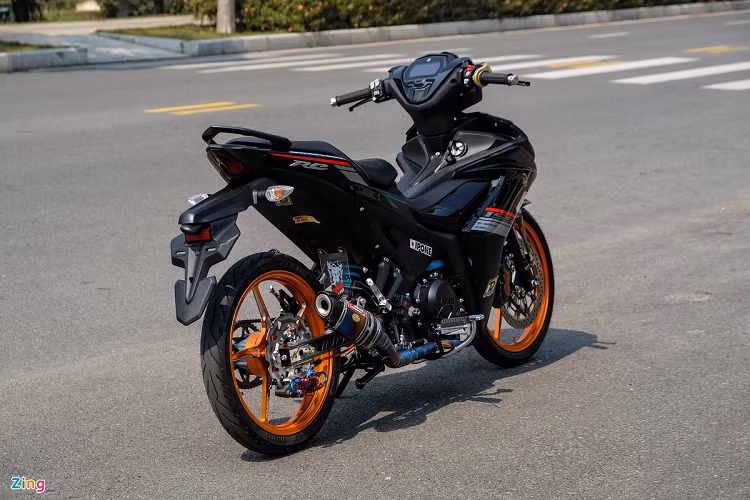 Gắp sau cũng được thay bằng thương hiệu Kingdrag có khối lượng nhẹ hơn. Tổng giá trị dàn trang bị mới trên bản độ này có giá hơn 250 triệu đồng.