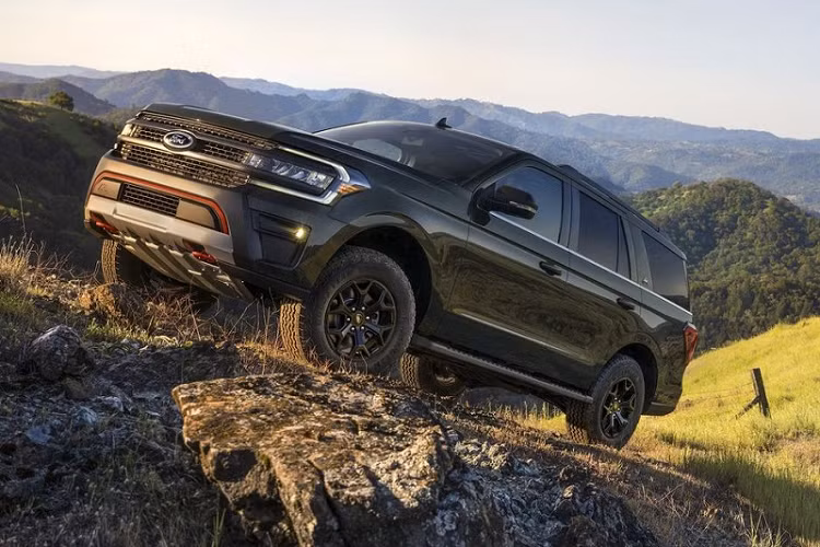 Ford Expedition 2022 hiện đang được sản xuất tại nhà máy Kentucky và dự kiến sẽ có mặt tại các showroom ở Mỹ vào đầu năm sau.