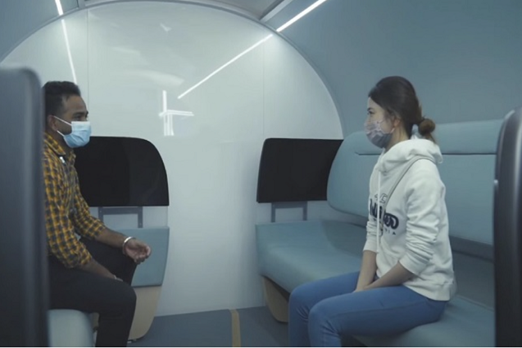 Để mang lại trải nghiệm sử dụng thoải mái nhất, khu vực ghế ngồi của mỗi hành khách đều được cá nhân hóa với tư thế, bệ tỳ tay, tựa đầu, ngả lưng đều có thể điều chỉnh. Ngoài ra, ở phần tựa đầu của mỗi ghế đều được tích hợp loa âm thanh với công nghệ chống ồn tiên tiến.