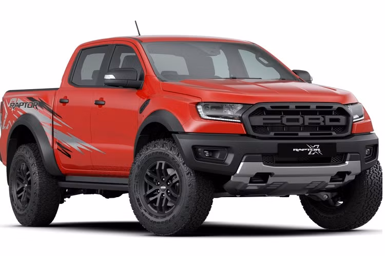 Sime Darby Auto ConneXion (SDAX) đã giới thiệu đến người dùng Malaysia mẫu Ford Ranger Raptor X Special Edition mới. So với Ranger Raptor tiêu chuẩn, xe được nâng cấp về thiết kế và bổ sung thêm một vài trang bị. Về ngoại hình, phiên bản này được phủ lớp sơn màu đỏ True Red cùng bộ decal X Special Edtion ở phần đuôi xe. Bộ mâm và mặt ca-lăng vẫn được giữ nguyên giống Ranger Raptor tiêu chuẩn.