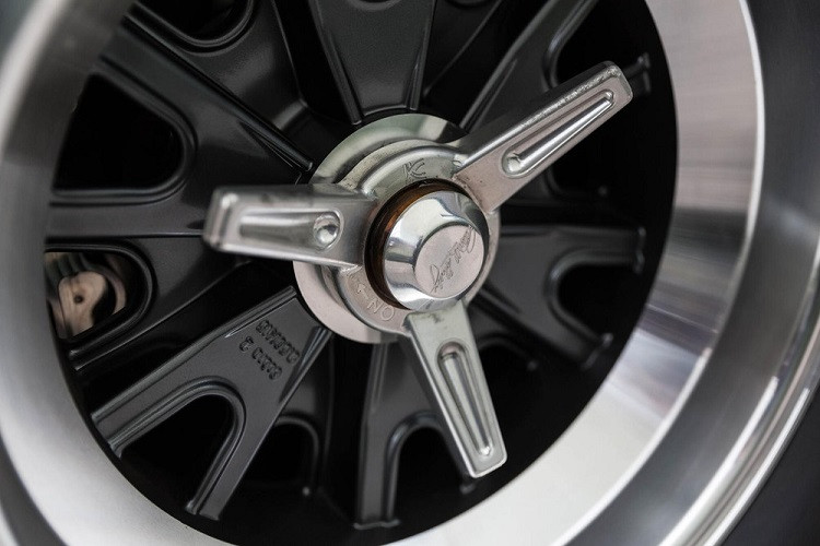 Với hệ thống phun nhiên liệu Borla Induction, nó tạo nên một âm thanh hấp dẫn vô cùng.